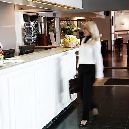 Hotel Profilhotels Garden 4*